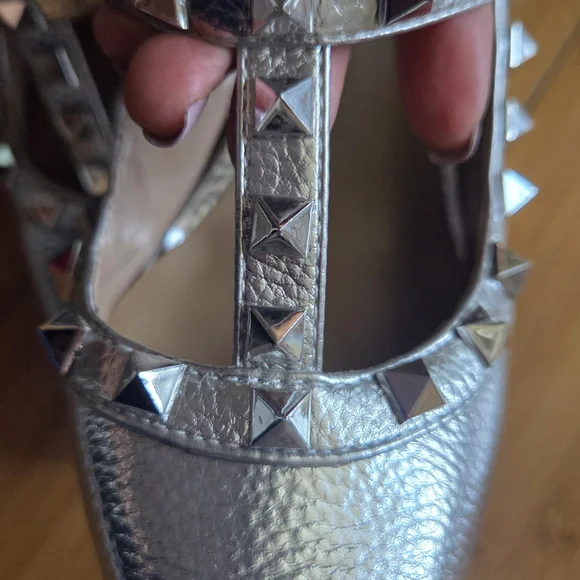 NWOT! Valentino Metallic Studded Heels - Picture 5 of 9
